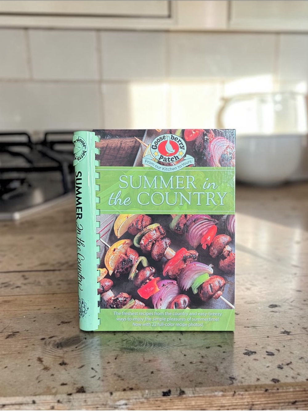 Gooseberry Patch Summer in the Country Cookbook - Hardcover